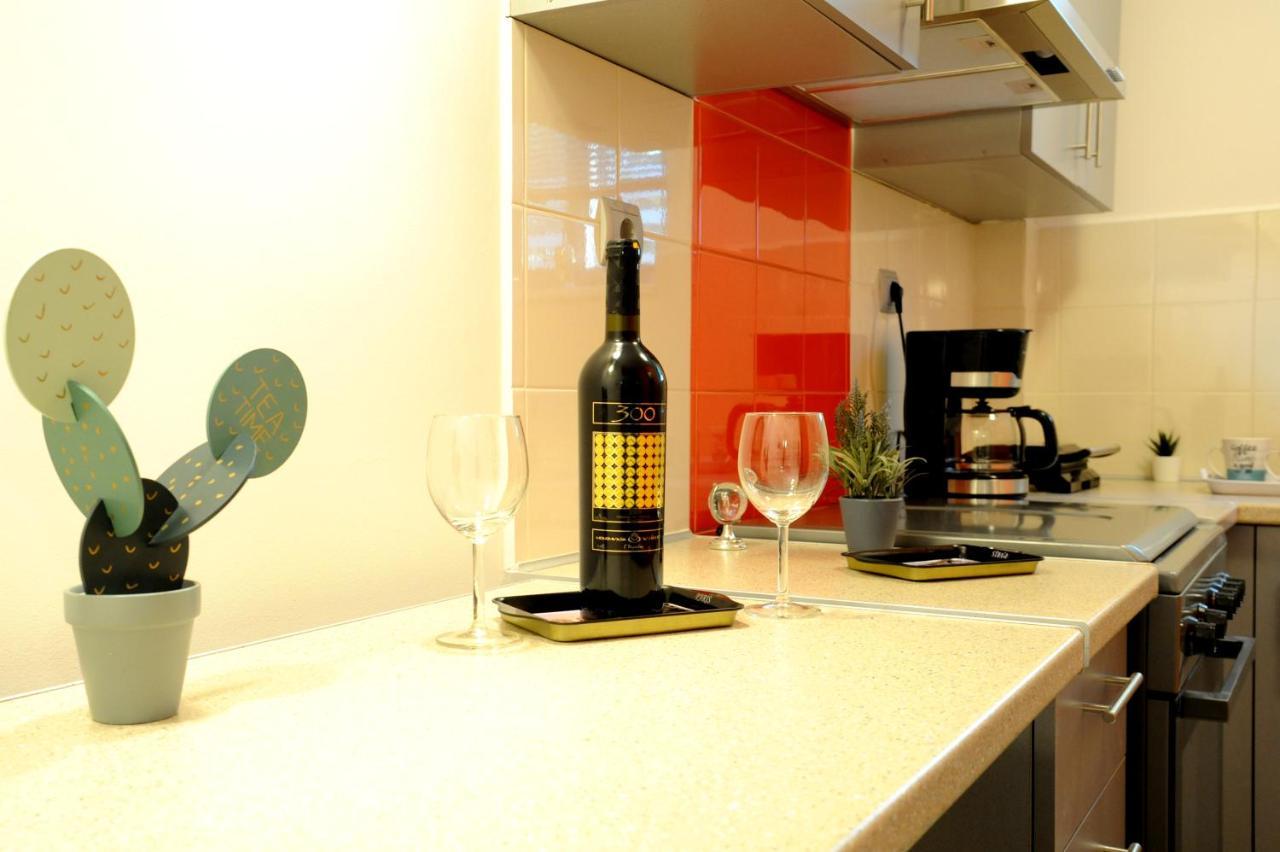 Olive And Orange Apartment Mystras Luaran gambar